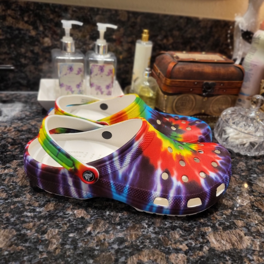 Multi colors crocs